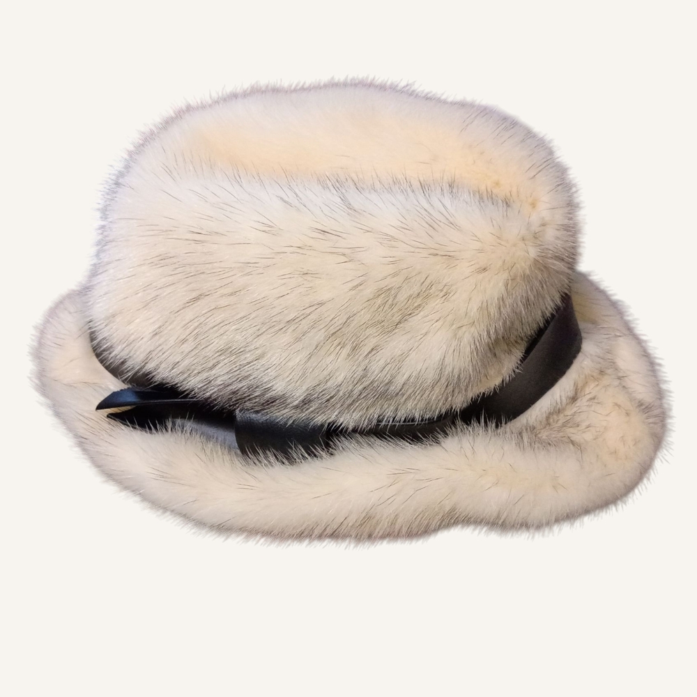 Gorgeous Mob Boss Rabbit Fur Hat - Picture 2 of 4